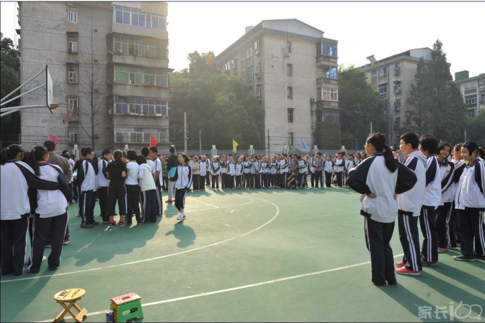 湖北省水果湖第二中学2013年秋季运动会图集 第10页 水果湖二中