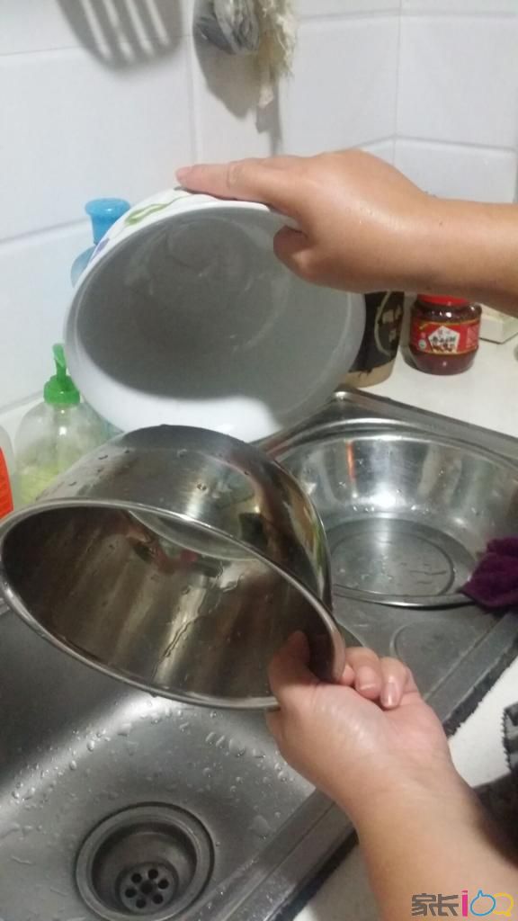 心疼妈妈洗碗伤手,武汉有个小学生研制了"天然洗碗液"
